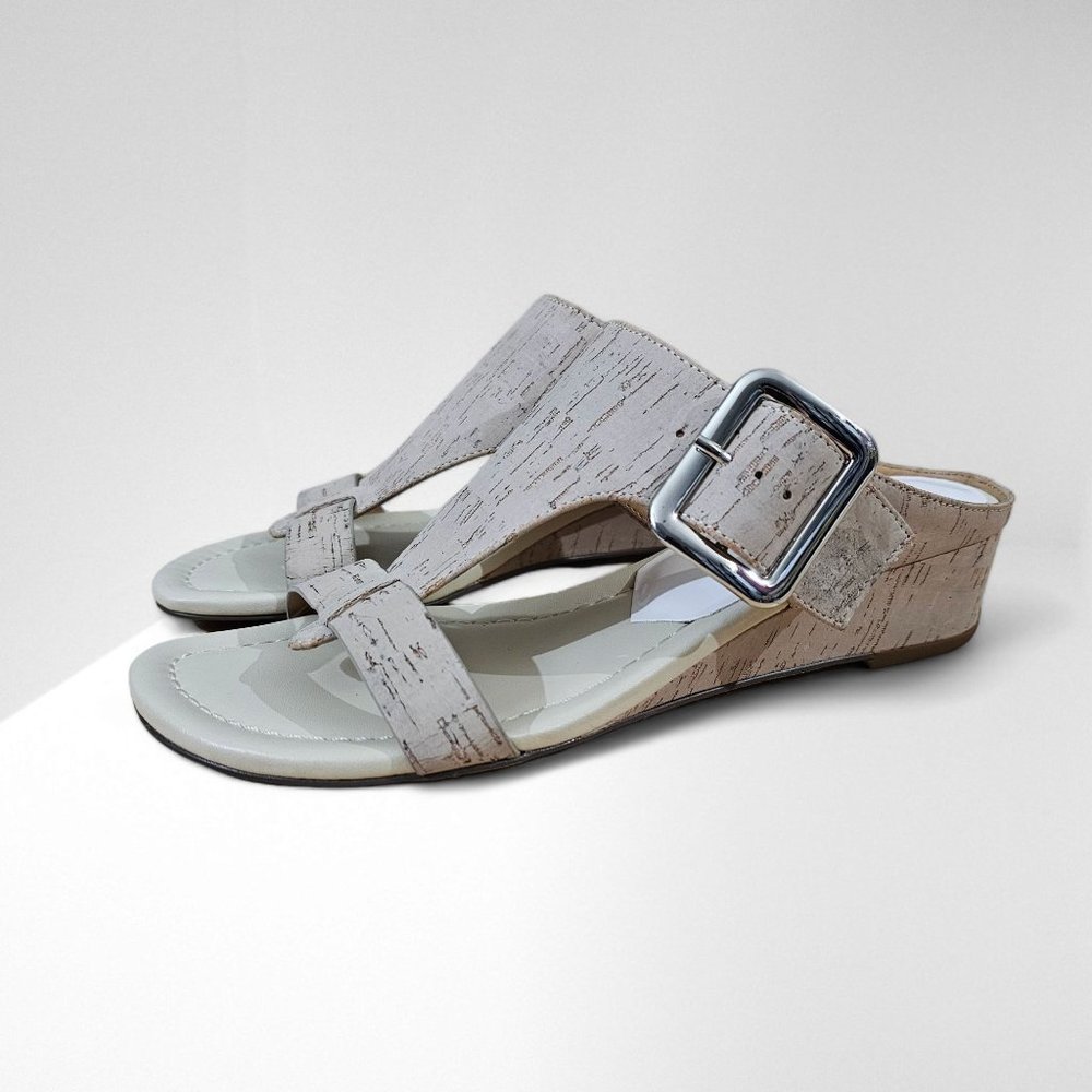 Donald J Pliner Vine Wedge Sandal Womens Shoe Bone Cork Texture Size 7 NWOT